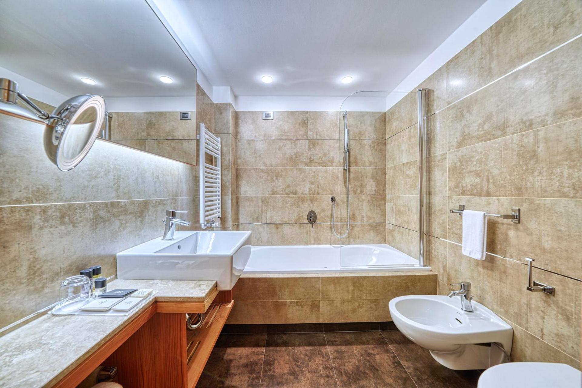 Superior Double Room,1227595376:JPEG
