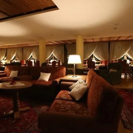 Alpen Suite Hotel-2